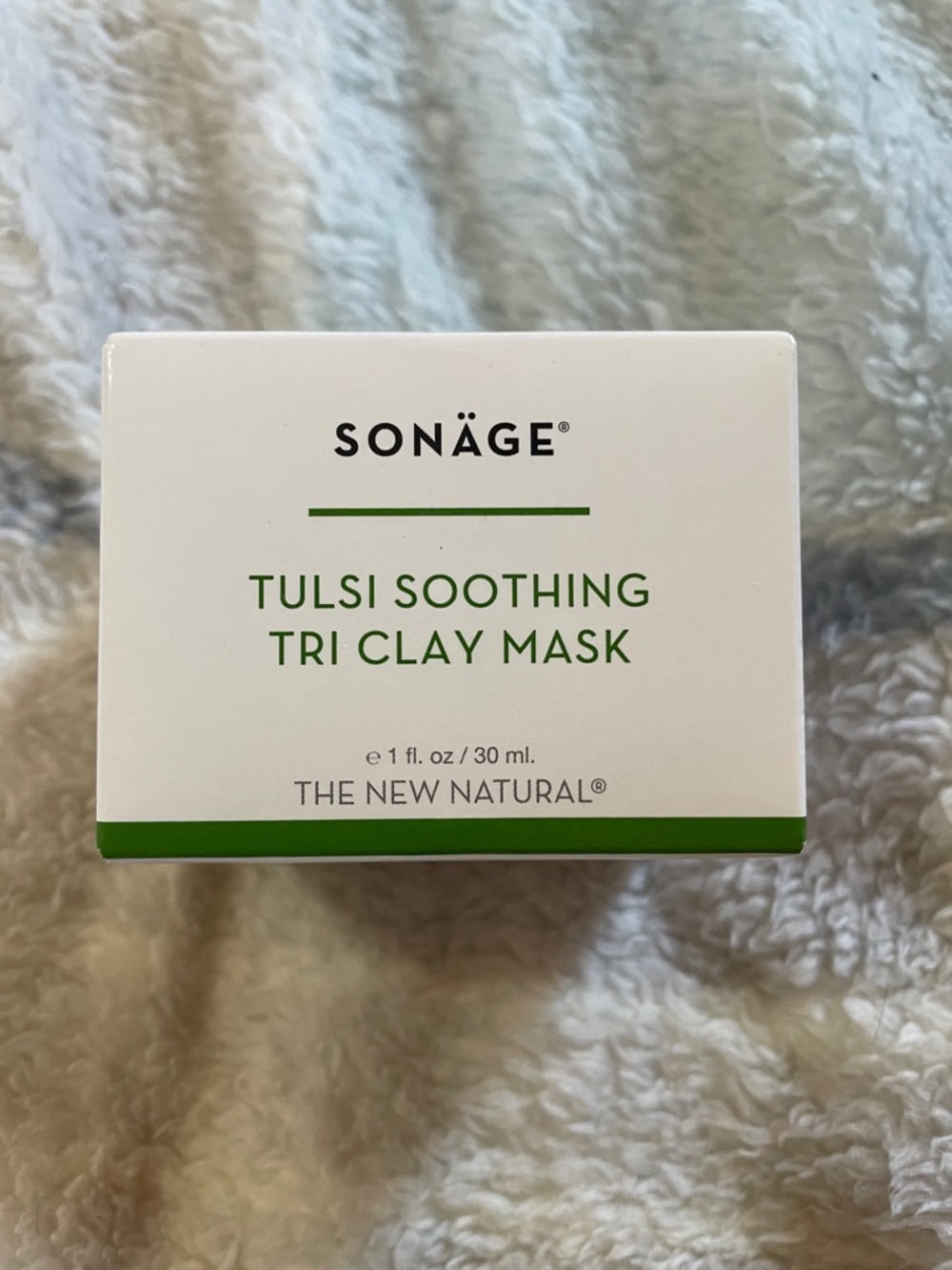 SONÄGE Tulsi Soothing Tri Clay Mask — White & Green